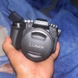 LUMIX G85