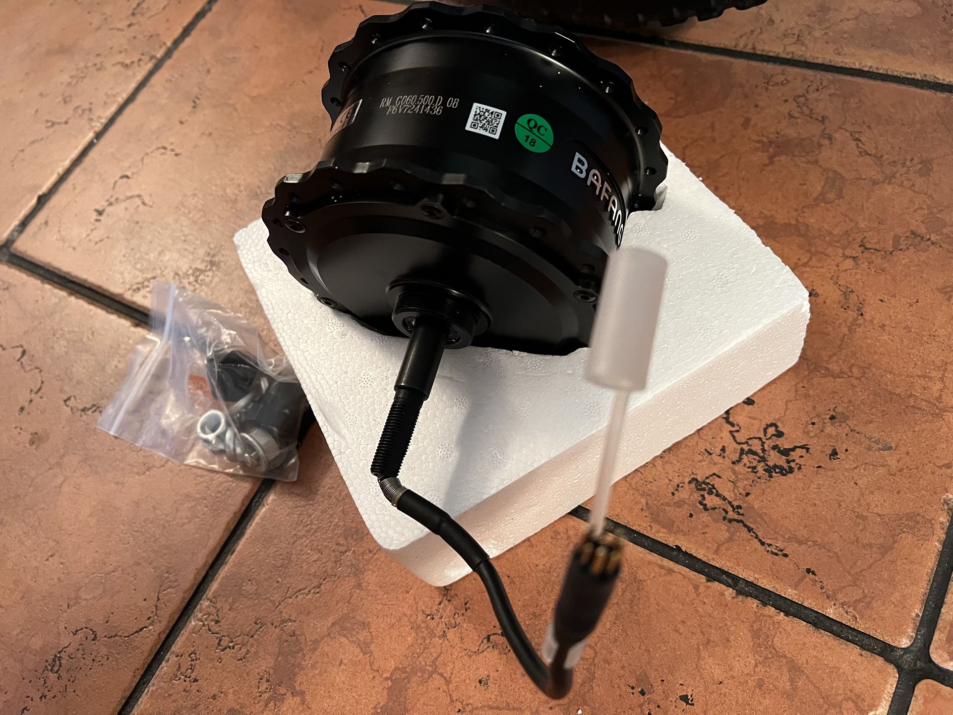 Sondors  Fold X 48v 500 Watt Motor  With New  7 Speed Cassett New See Photos  Will Fit Many E Bikes 