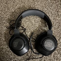 JBL gaming headset