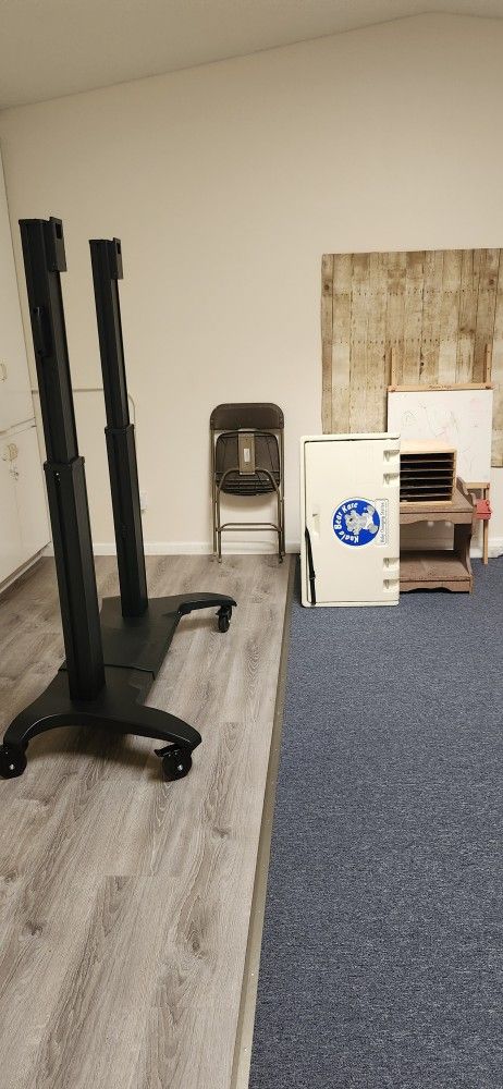 Flat Screen T.V Holder.