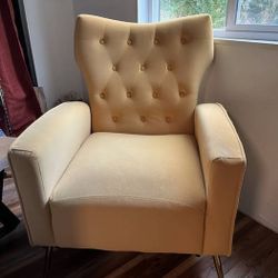 Tufted Yellow Velvet Armchair - Gold - $109 (Spanaway)