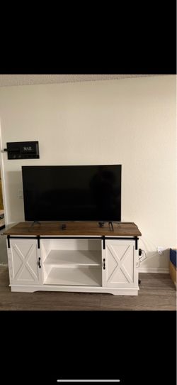 Farmhouse TV Stand NEED GONE B4 10/18