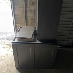 Cabinets 