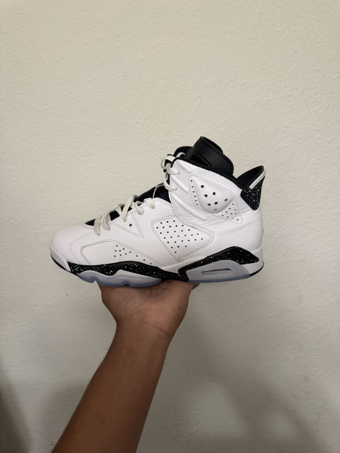 Jordan 6 Reverse Oreo
