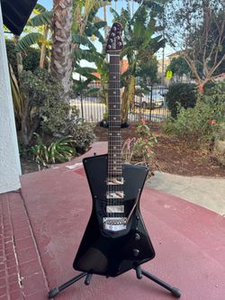 FS/FT: Ernie Ball Music Man St Vincent 2016 - rare solid rosewood neck