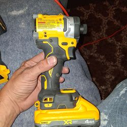 Dewalt xr 1/4 3 speed high torque impact driver with 20vxr power pack 4 ah battery brand new