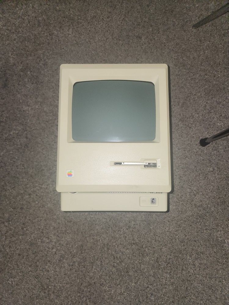 1984 Apple Macintosh