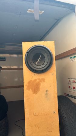 Dual Pioneer 12” Subwoofers in Custom Box – Great Bass!
