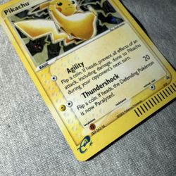 Pokémon TCG: Pikachu (Nintendo Black Star Promo #012) – Holo – 2003