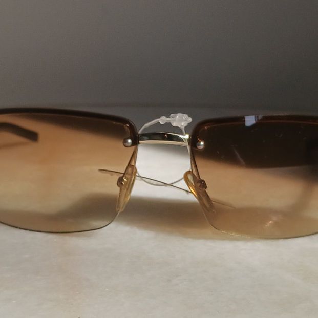 Men's Authentic GUCCI Sunglasses for Sale in Brooklyn Center, MN - OfferUp