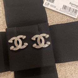 Chanel crystal Earrings - New In Box