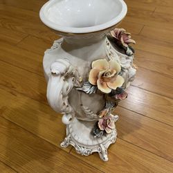 Capodimonte porcelain vase