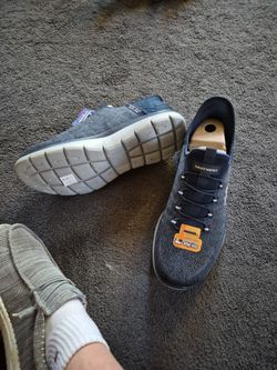 Sketchers brand new