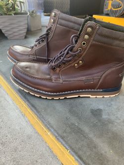 Work shoes