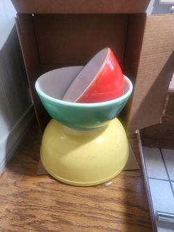 Pyrex  Vintage Mixing bowls