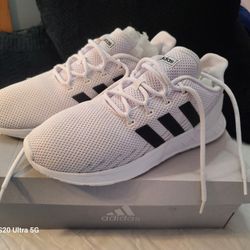 Like New Adidas Questar Flow NXT