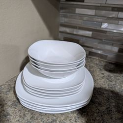New Dinner Plates, Salad Or Dessert Plates And Bowls 