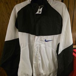 Nike Full Zip Light Jackets - Size XL