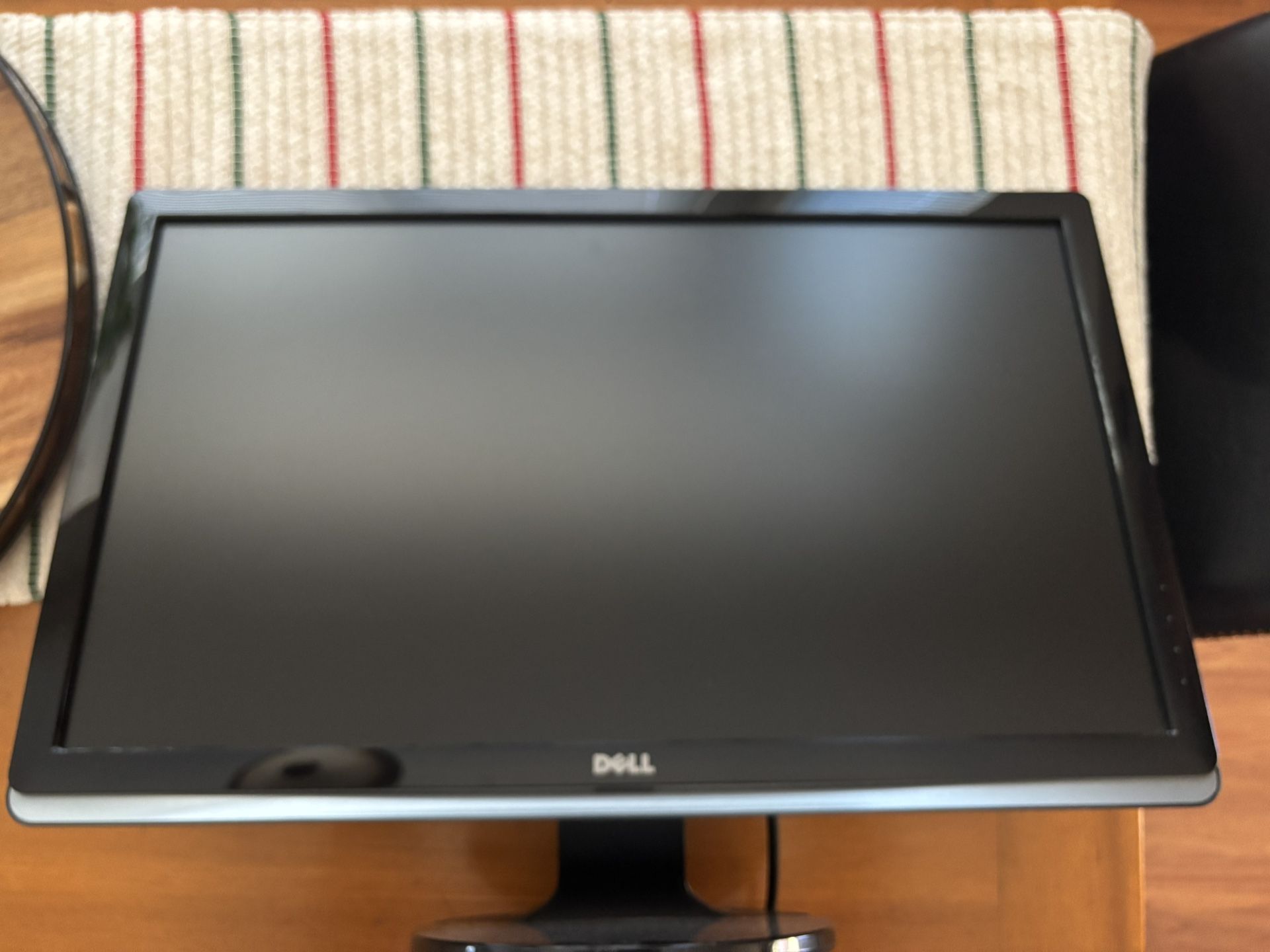 Dell Computer Monitor 27”