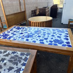 Vendo Set De Mesas Para Restaurante Son Usada En Buen Estado 3 35x65. Una Redonda 70 Redonda Y 2 De 35 Redondas