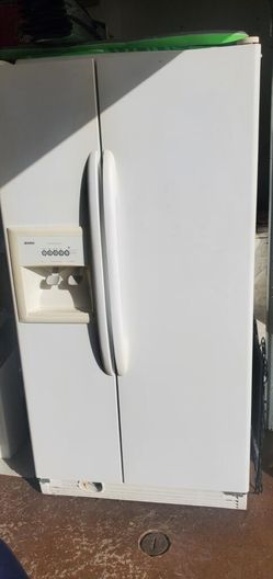 Ken more Side By Side Refrigerator