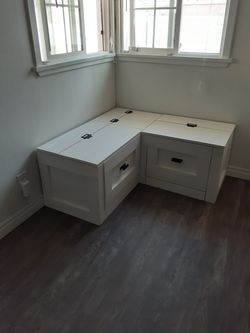 Dinning nook storage benches