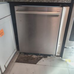 Dishwasher Bosch Super Silence 42 dBA Like New