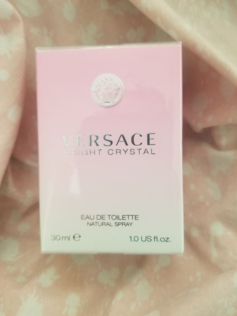 (2) Versace Bright Crystal (30ml)