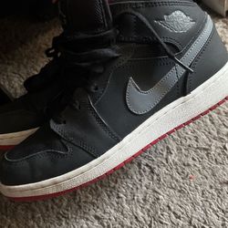 Nike big kid 5.5