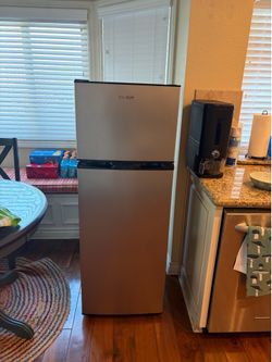 Mini Fridge/freezer for sale
