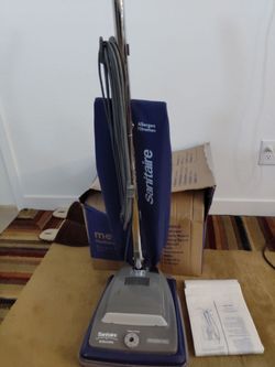 Sanitaire professional vacuum please read
