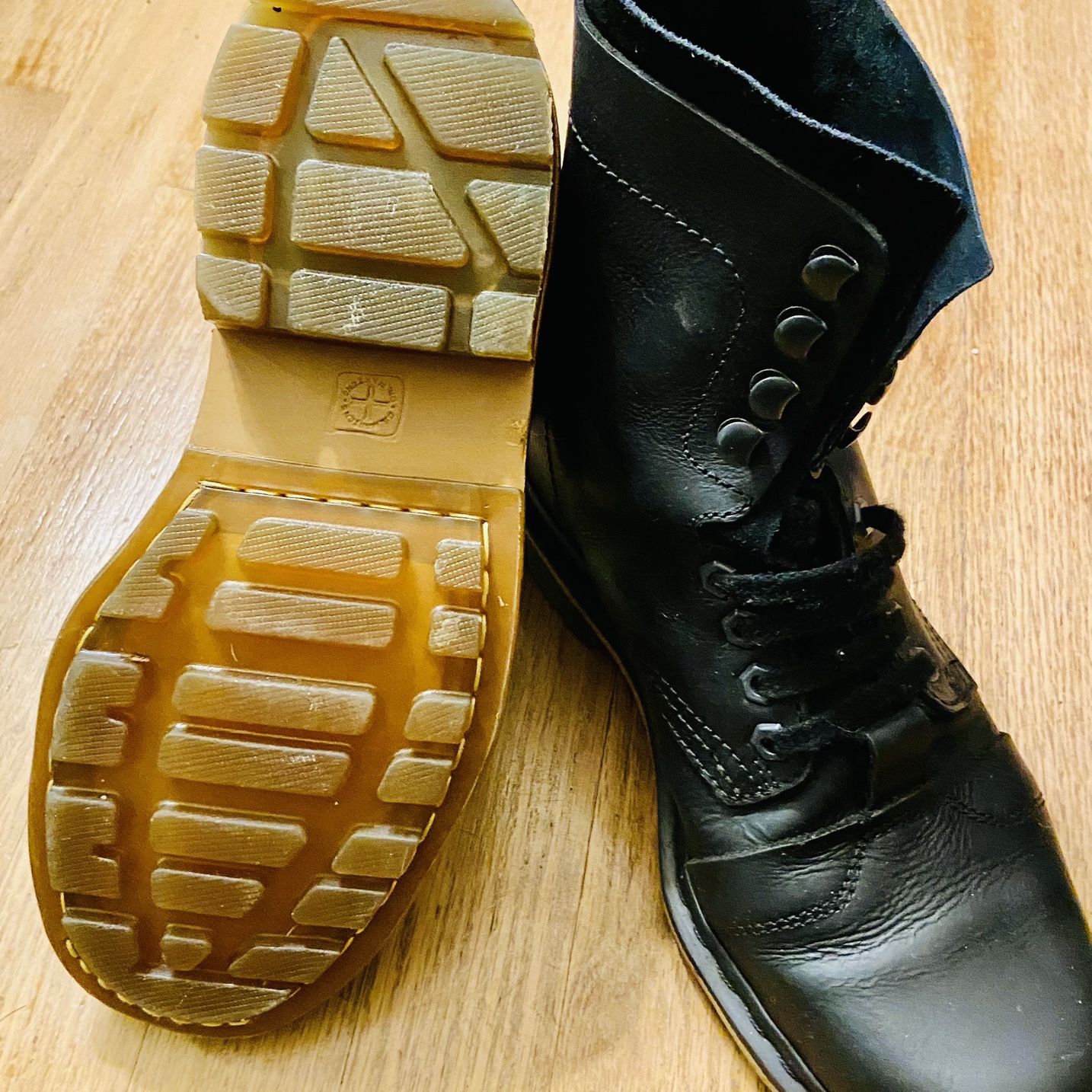 Dr Martens Boots Men Size 8 Great Boots