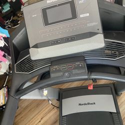 Treadmill 