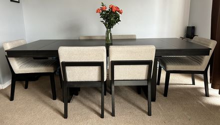 Dining Table And 6 Chairs