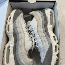 Nike Air Max 95 QS “Light Bone GID” 2022 Release