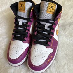 Nike Air Jordan 1 Mid DOD (GS) Familia/Day of the Dead DC0500-100 Size11