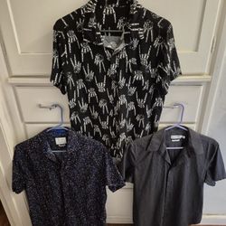 MENS SIZE MEDIUM SHIRTS