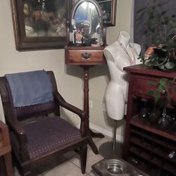 1940s Huntley By Thomasville. Men’s Shaving Vanity Huntley Furniture 1940