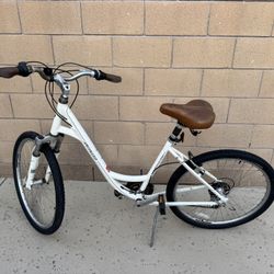 Specialized Expedition Comfort Bike 