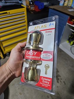 Door Lock. Closed Box. Free 2 Bed Lamps