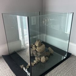 25 Gallon Cube Fish Tank