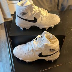 Jordan 1 Youth Cleats (size 2y)