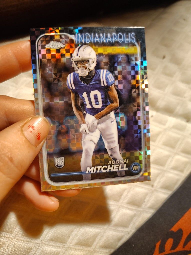 2024 NFL Topps Chrome Football Cards