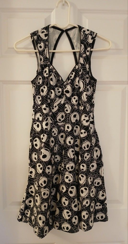 .....Night Before Christmas Dress size Small
