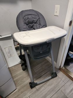 Graco Baby High Chair with Tray