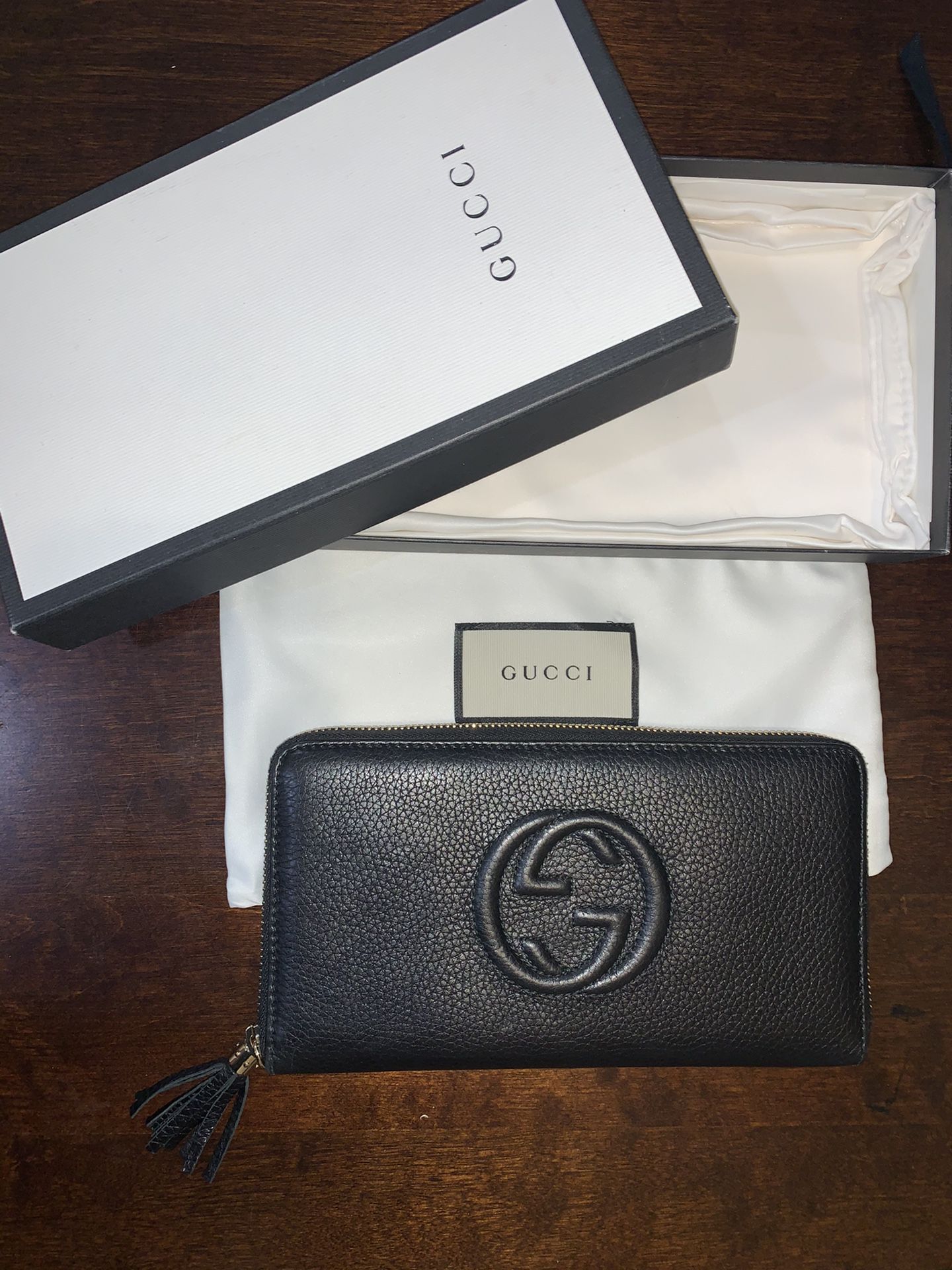 Gucci Soho Zip Around Wallet