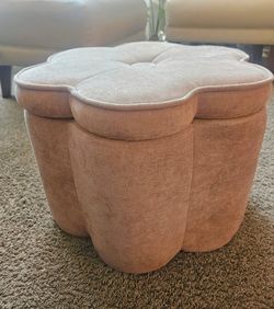 Anesthetic pink flower stool