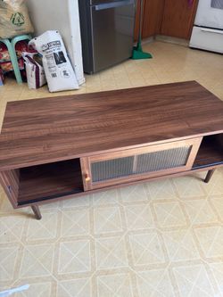 44" Coffee-Table; Retro-Style w/ Barnyard Cubby Doors