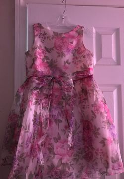 Beautiful summer dress for girls