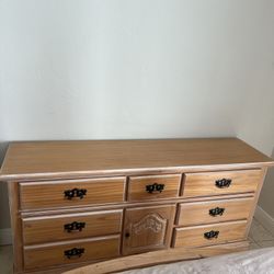 BEDROOM SET 